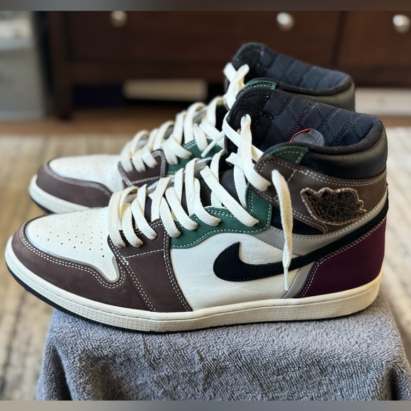 Size 14 - Jordan 1 Retro OG High Hand Crafted (Worn 2 Times) w/ Original Box - Picture 5 of 5